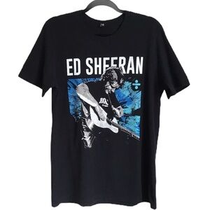 Ed Sheeran Playing Guitar Divide World Tour t-shirt w/ tour dates.